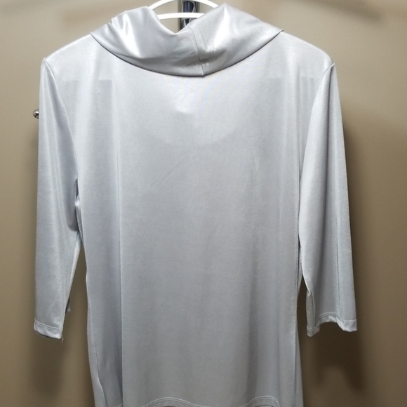 Laura Petites Top - Picture 2 of 8